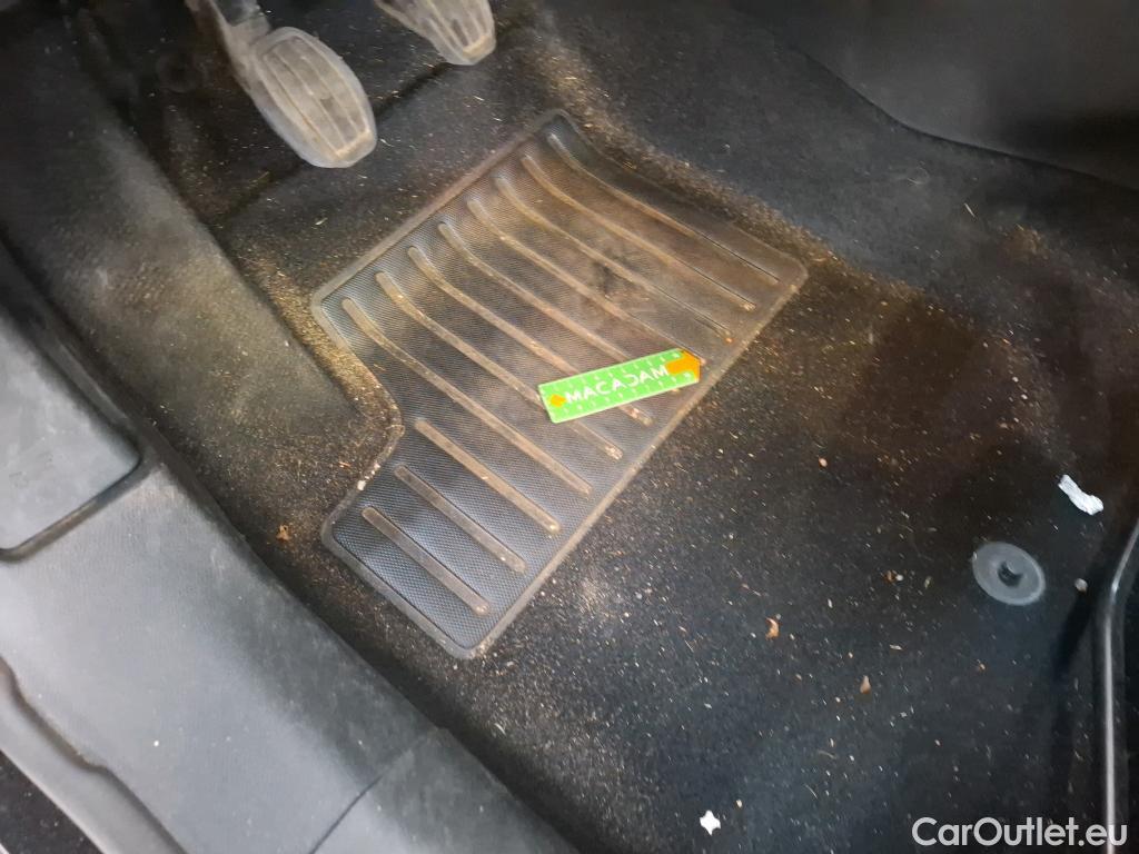 Peugeot  208  Active Pack 1.5 HDi 100CV BVM6 E6d #49