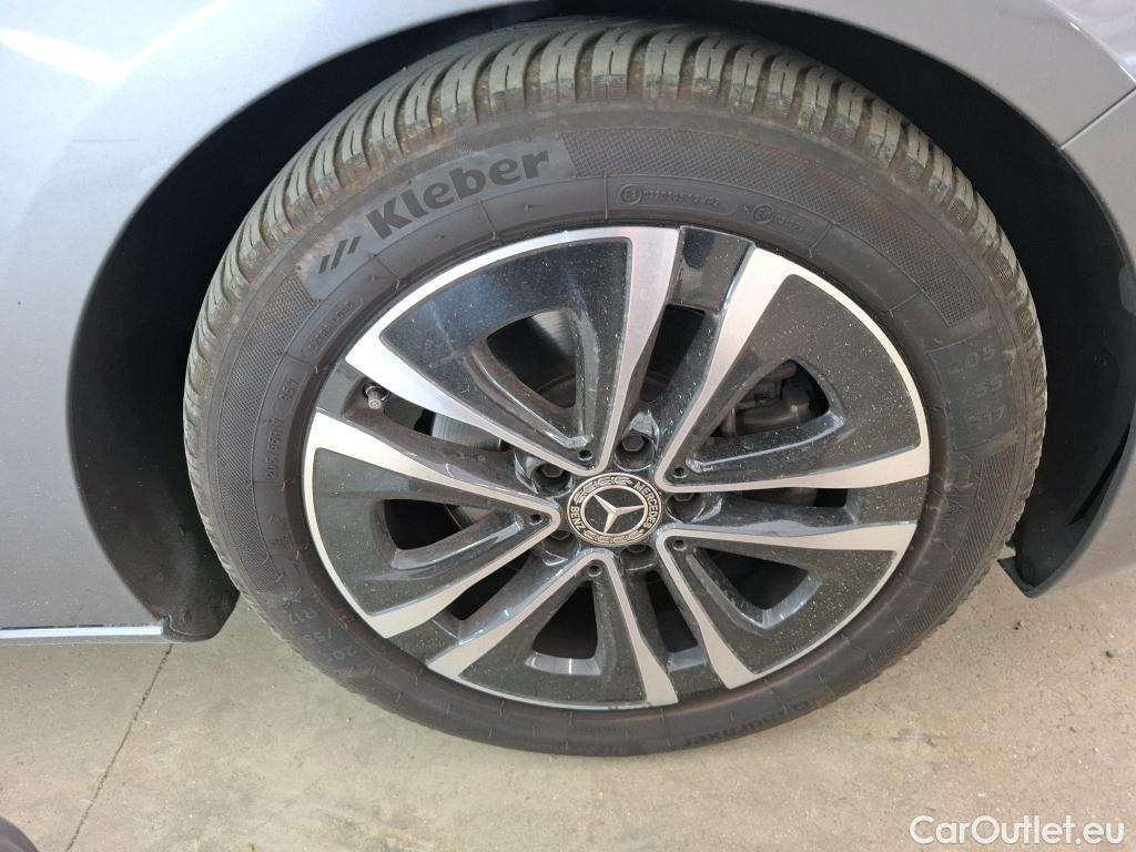  Mercedes  B-Klasse MERCEDES-BENZ Classe B / 2022 / 5P / monospace B 200 d Business Line #37