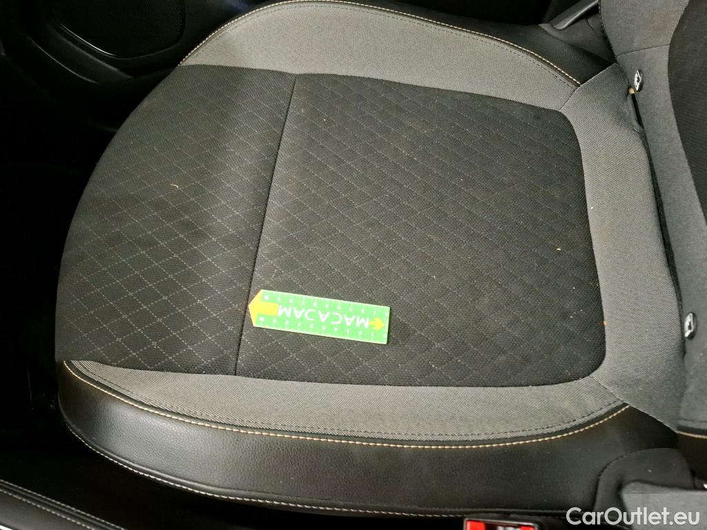  Opel   Grandland X Grandland X Elegance Business 1.5 130CV BVM6 E6d #25