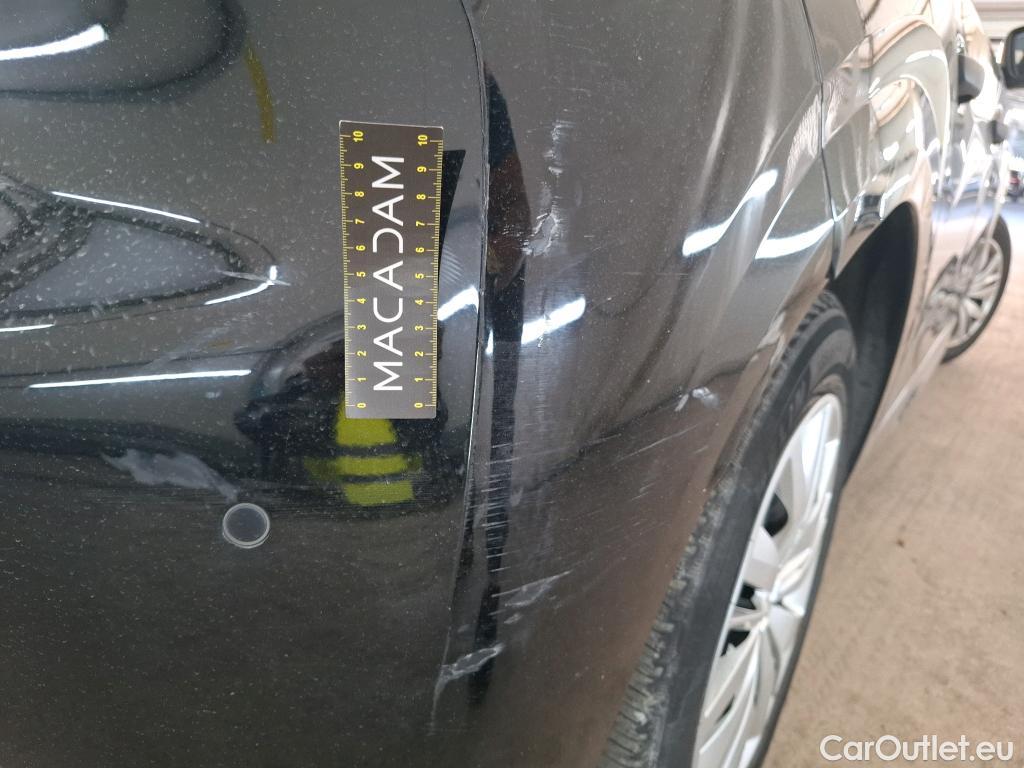  Peugeot  208  Premium 1.5 HDi 100CV BVM6 E6d #32