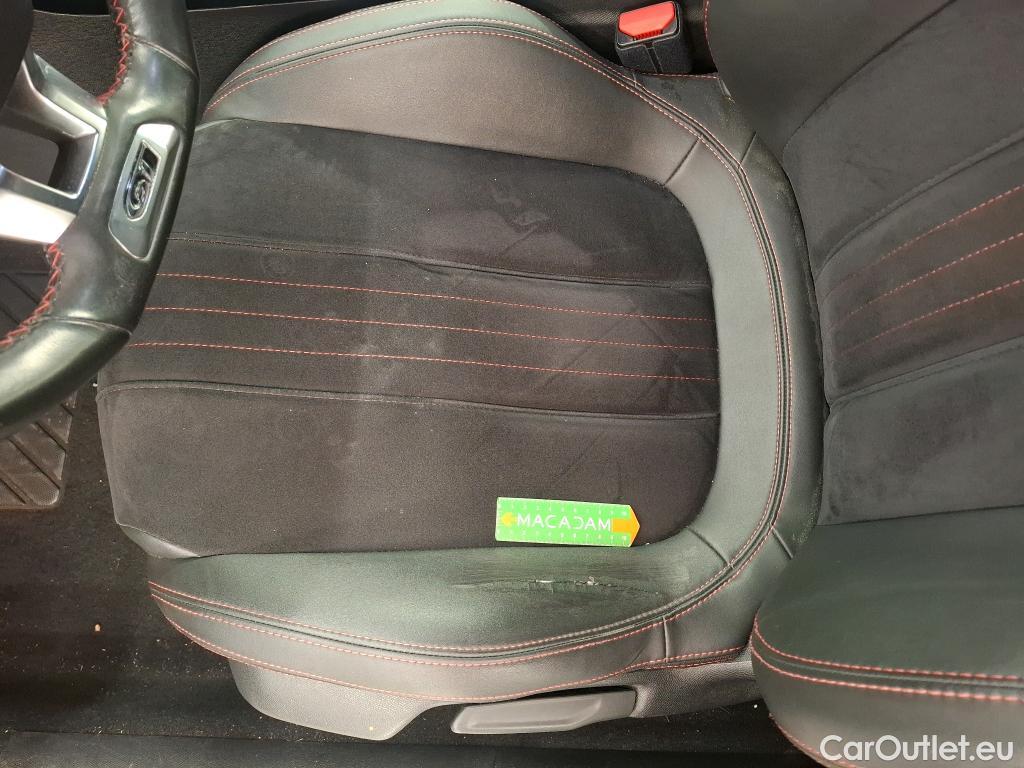  Peugeot  308  GT 2.0 HDi 180CV BVA8 E6d #24