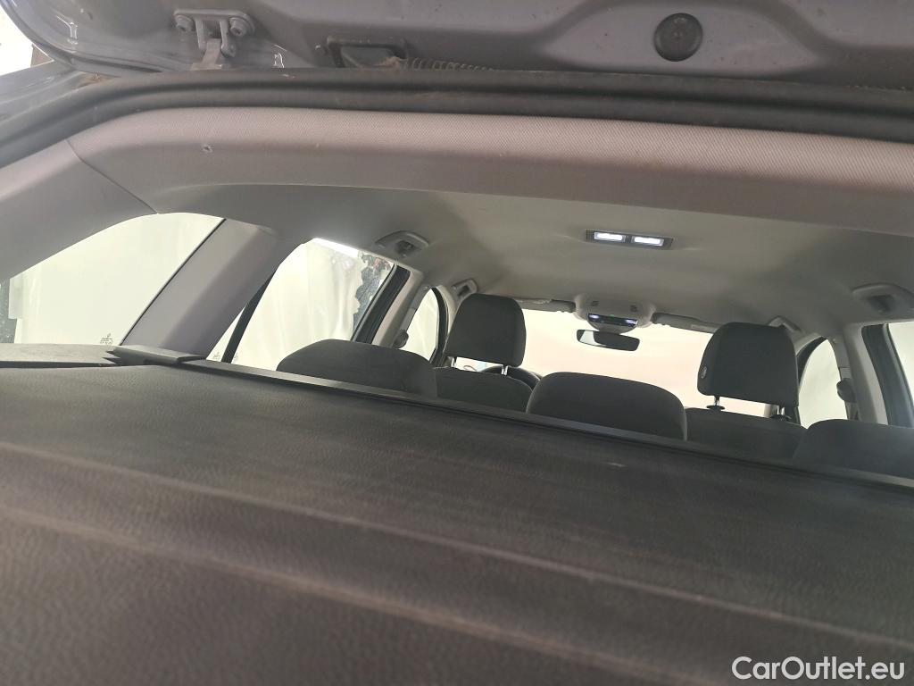  Volkswagen  Golf  VIII SW Life Plus 1.0 TSI 110CV BVM6 E6d #24