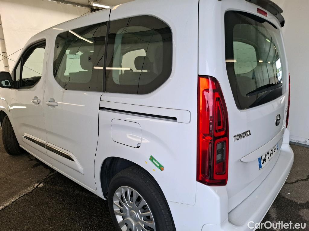  Toyota  Proace TOYOTA  City Verso / 2019 / 5P / monospace 1.5 MEDIUM 100 D-4D DYNAMIC #1