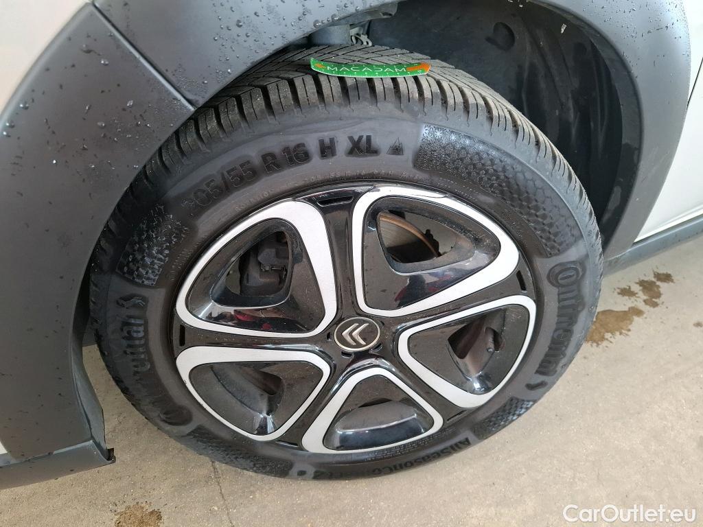  Citroen  C3  Société Feel 1.2 PureTech 80CV BVM5 E6d #16