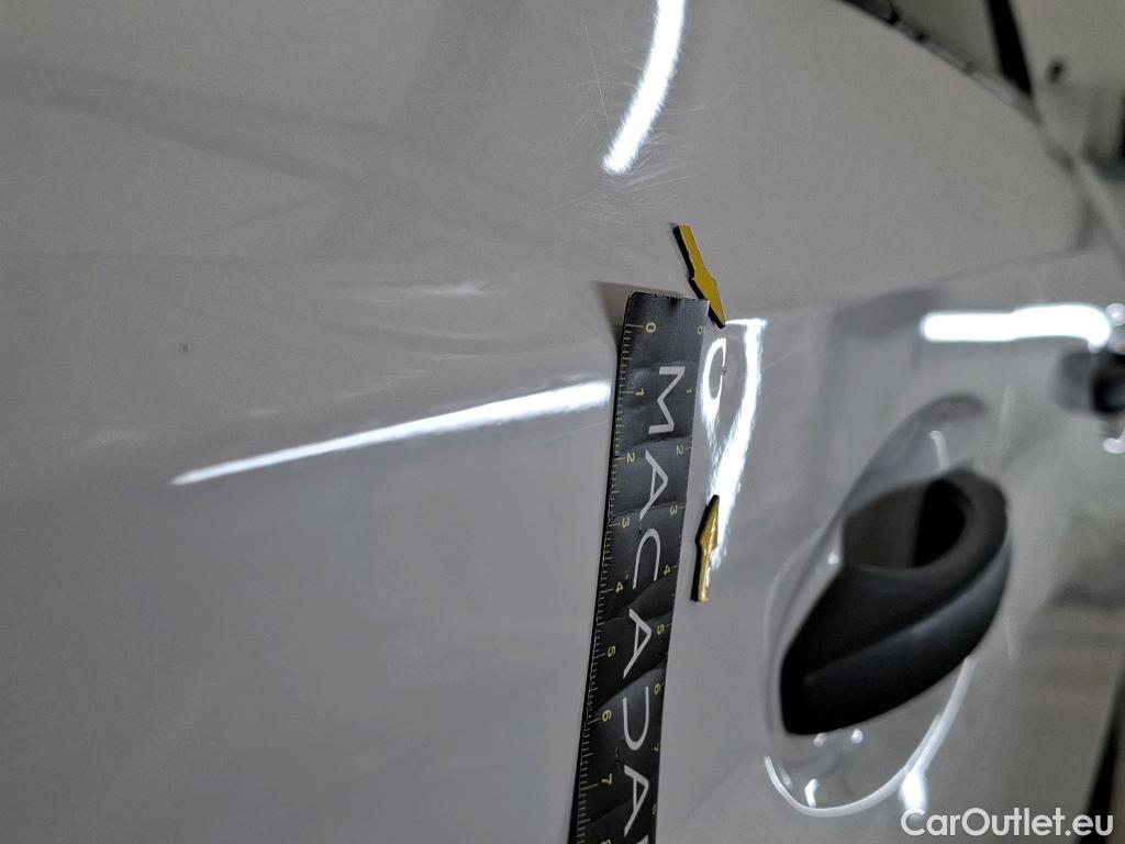  Peugeot  208  Premium 1.5 HDi 100CV BVM6 E6d #46