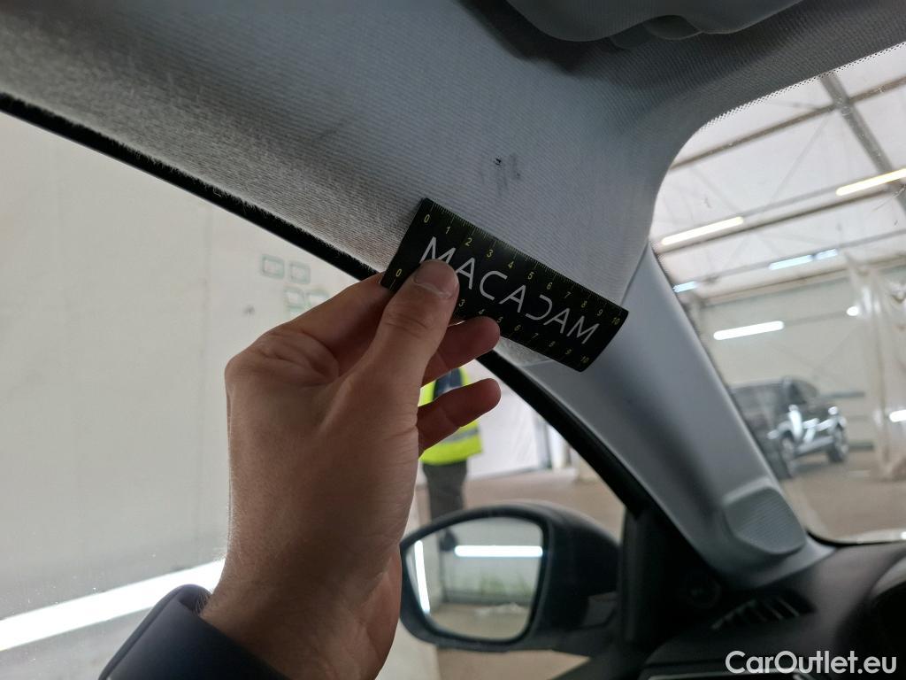  Peugeot  208  Premium 1.5 HDi 100CV BVM6 E6d #31