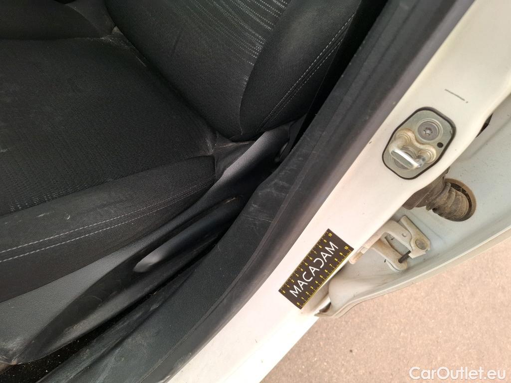  Peugeot  208  Affaire Premium Pack 1.5 HDi 100CV BVM5 E6dT #24