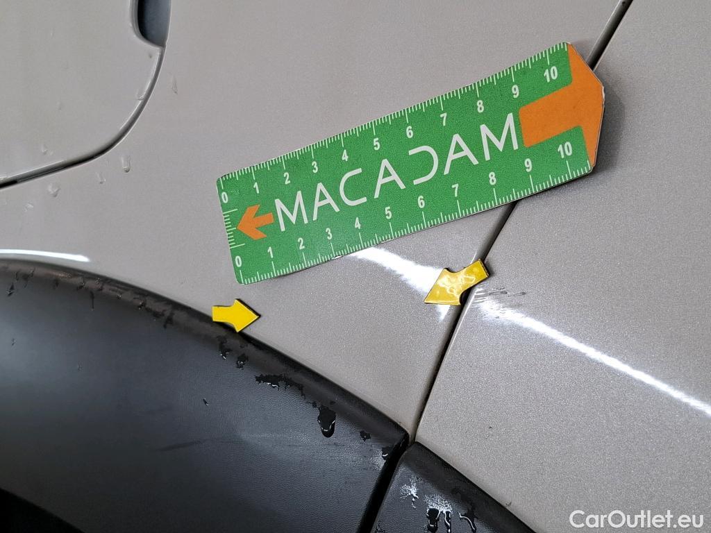  Citroen  C3  Société Feel 1.2 PureTech 80CV BVM5 E6d #5