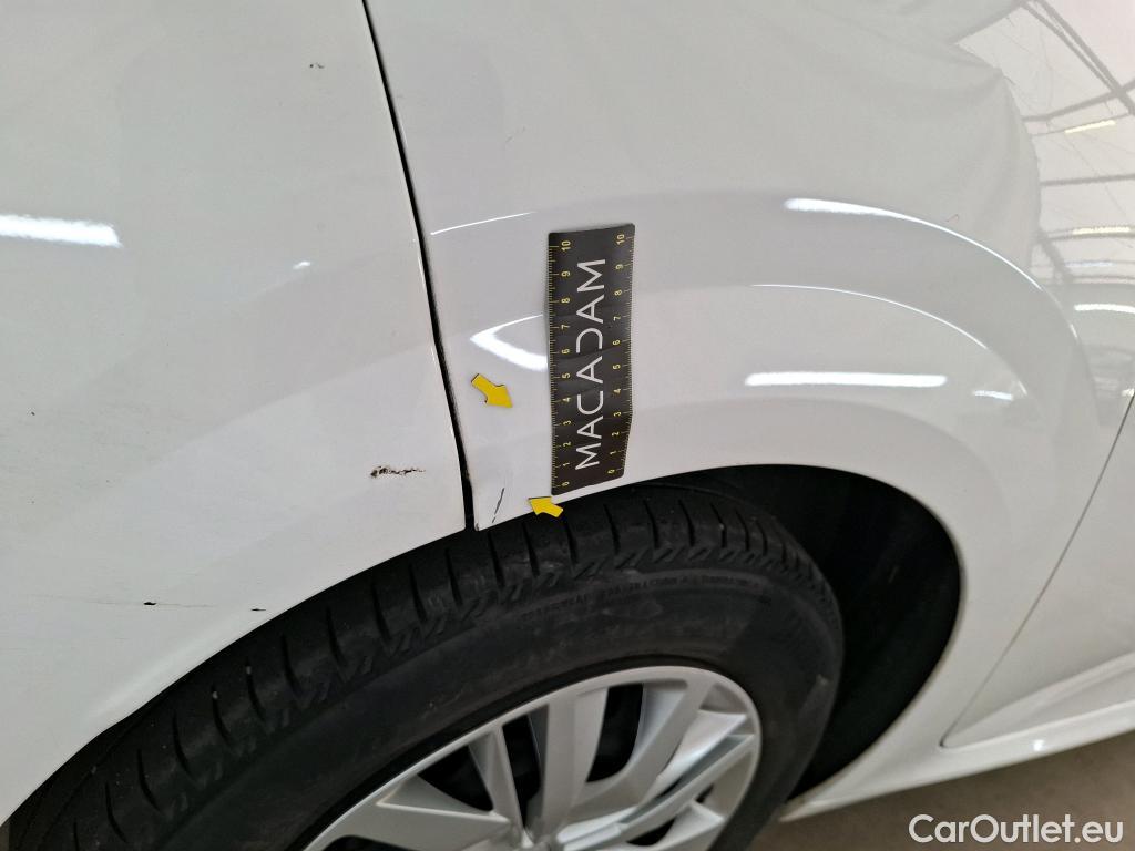  Peugeot  208  Premium 1.5 HDi 100CV BVM6 E6d #36