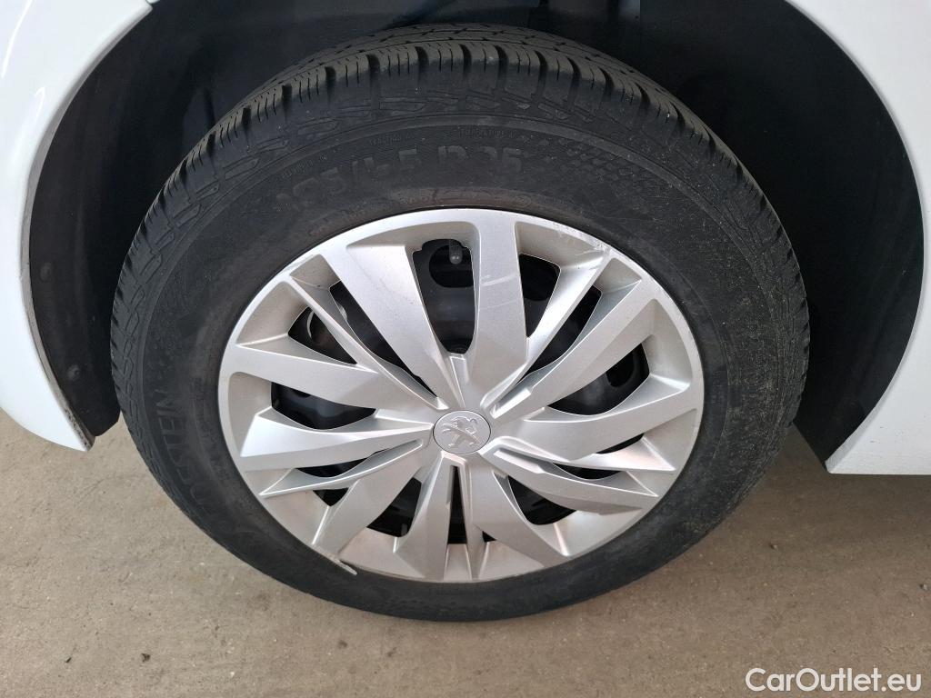 Peugeot  208  Premium 1.5 HDi 100CV BVM6 E6d #62