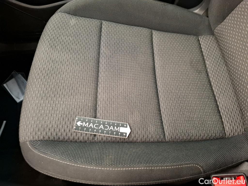  Volkswagen  Touran  Life Business 2.0 TDI 150CV BVA7 E6d #19