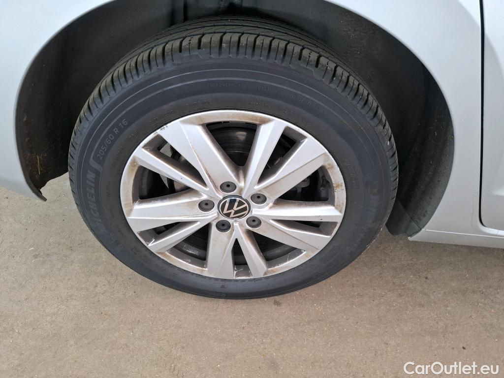  Volkswagen  Touran  Life Business 2.0 TDI 150CV BVA7 E6d #3