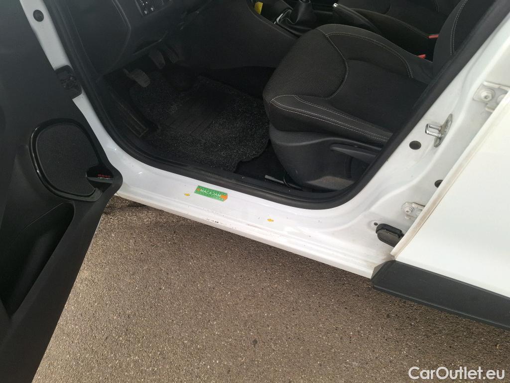  Renault  Clio  IV Air MediaNav 1.5 dCi 75CV BVM5 E6 #5