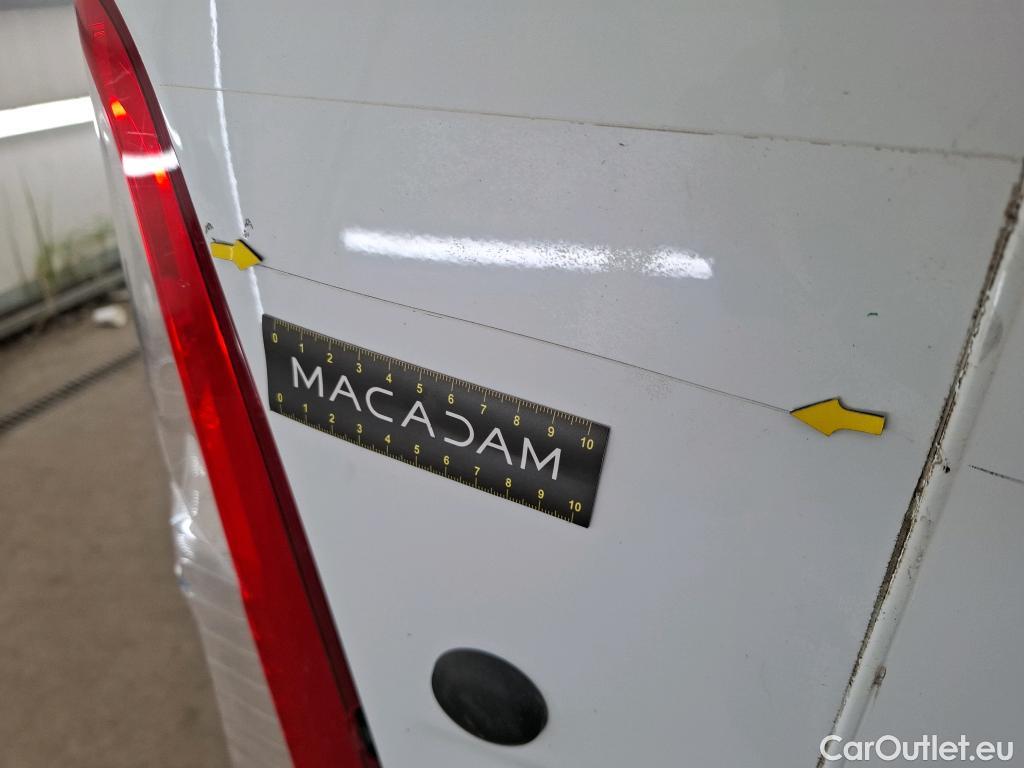  Renault  Master  Fourgon L2H2 3 5 Grand Confort dCi 130CV BVM6 E6 #90