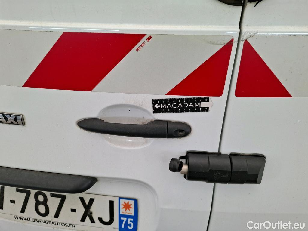  Renault  Kangoo  II Express Maxi Extra (Série Spéciale) 1.5 dCi 95CV BVM6 E6dT #29