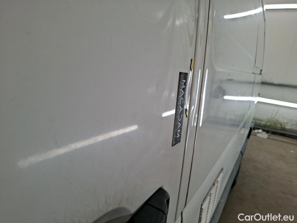  Renault  Master  Fourgon L2H2 3 5 Grand Confort dCi 130CV BVM6 E6 #77