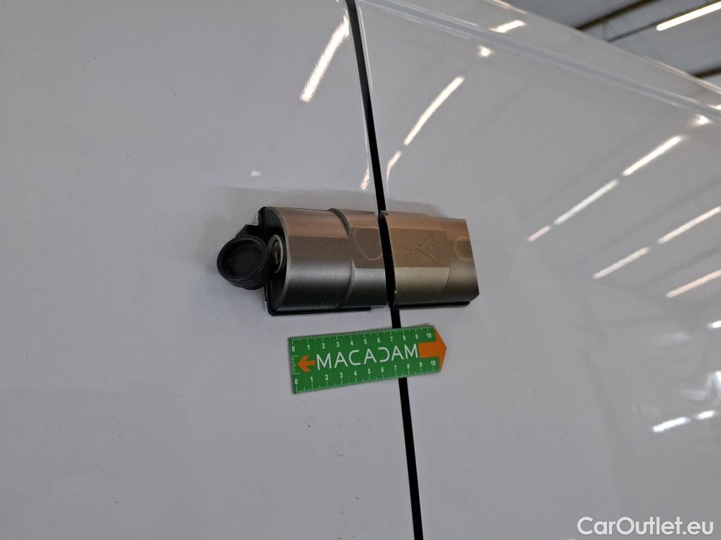  Opel  Vivaro OPEL  / 2019 / 4P / Fourgon tôlé 1.5 Diesel 120 L2 PACK BUSINESS #3
