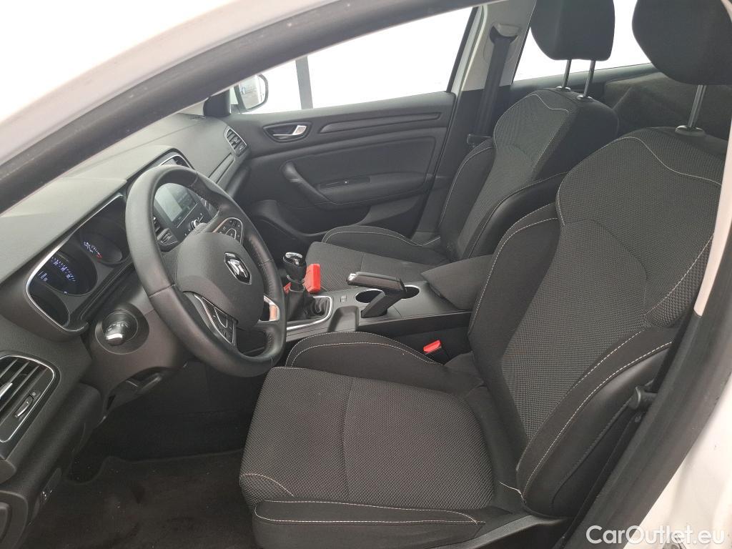  Renault  Megane  IV Berline 5pt. Société Air Nav Reversible 1.5 dCi 90CV BVM6 E6 #32