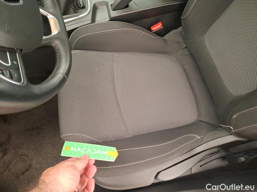 Renault  Megane  IV Berline 5pt. Société Air Nav Reversible 1.5 dCi 90CV BVM6 E6 #33