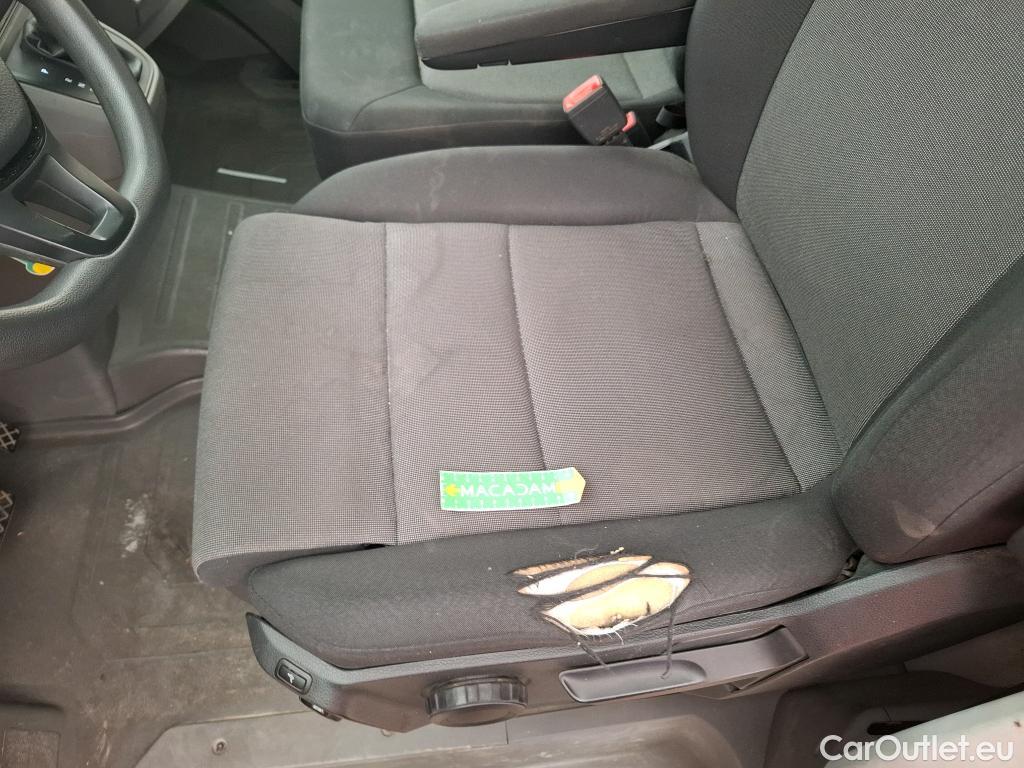  Volkswagen  Crafter VOLKSWAGEN  / 2017 / 4P / Fourgon tôlé 2.0 TDI 177 35 L3H3 BVA8 Business Line #1
