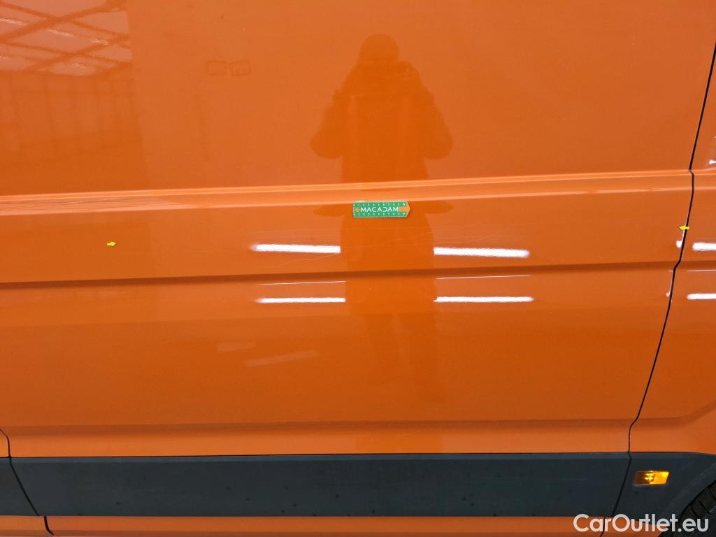  Volkswagen  Crafter VOLKSWAGEN  / 2017 / 4P / Fourgon tôlé 2.0 TDI 177 35 L3H3 BVA8 Business Line #20