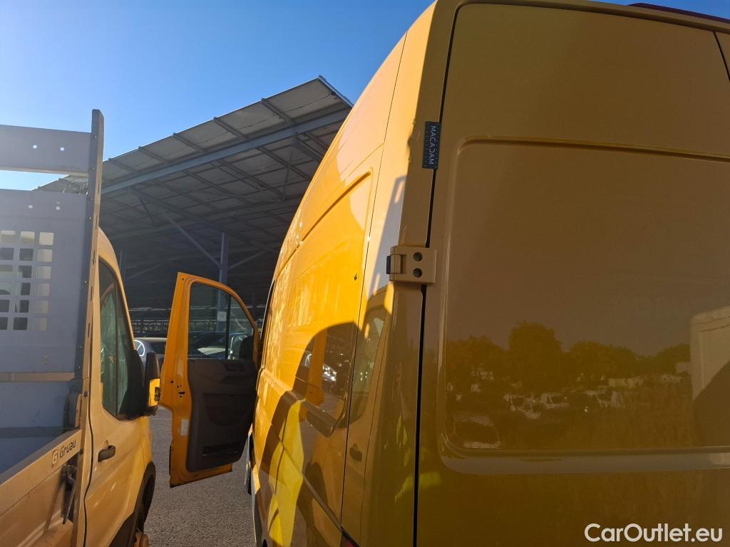  Volkswagen  Crafter  Fourgon Fourgon 35 mittlerer Radstand mit Hochdach FWD 2.0 #6