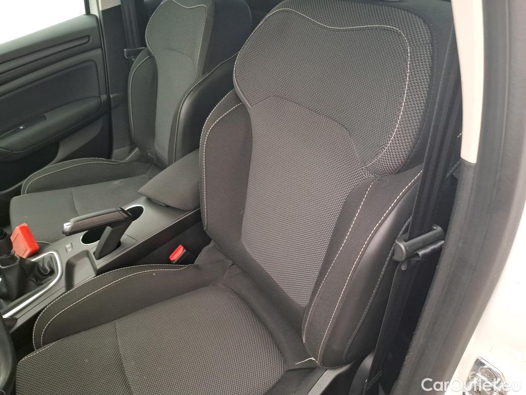  Renault  Megane  IV Berline 5pt. Société Air Nav Reversible 1.5 dCi 90CV BVM6 E6 #21