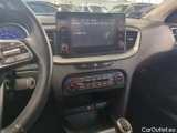  KIA  Cee'd KIA  SW 1.5 T-GDI 160KM 6MT M 5d #9