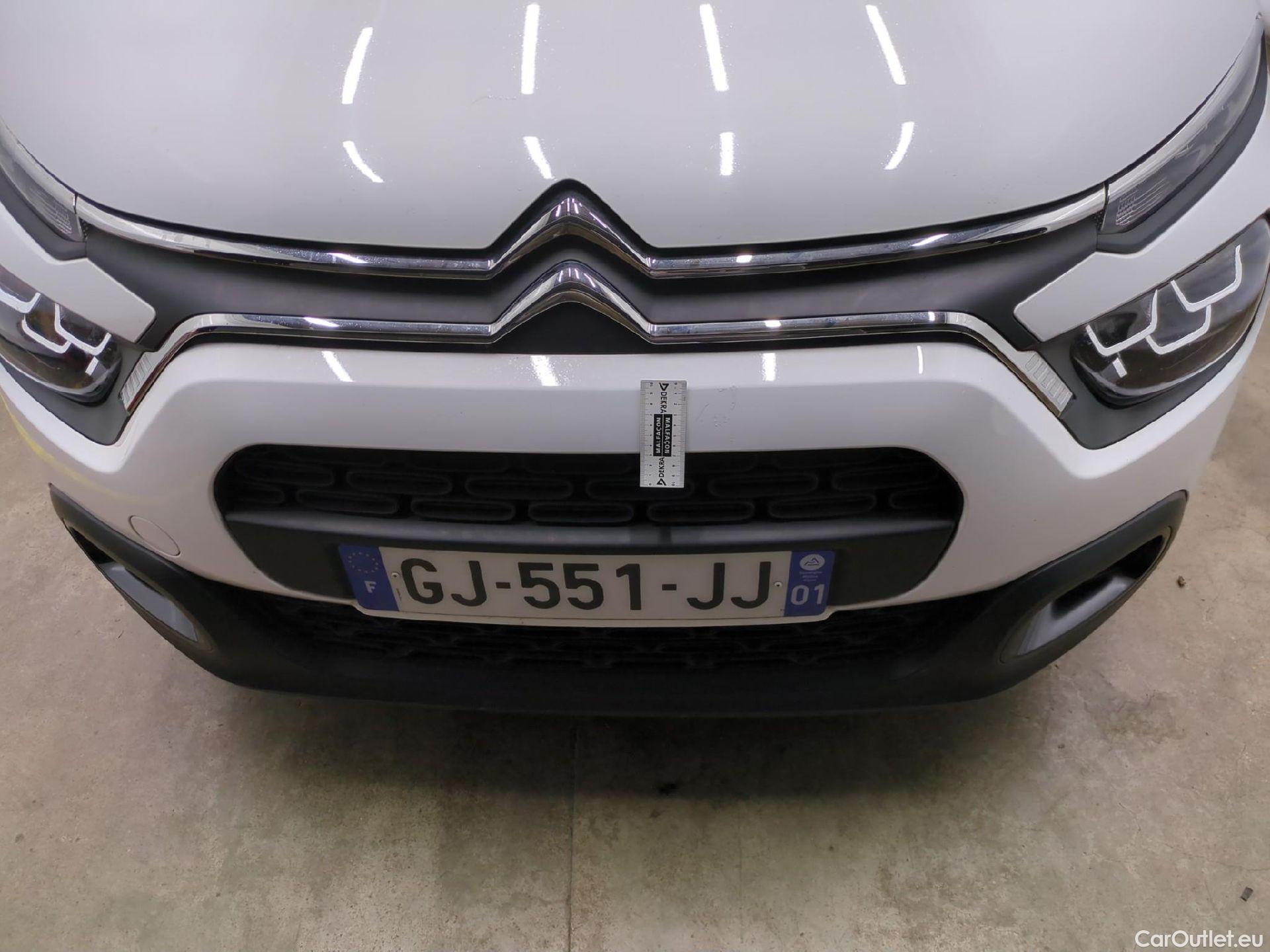  Citroen  C3  Shine 1.2 PureTech 110CV BVA6 6E #16