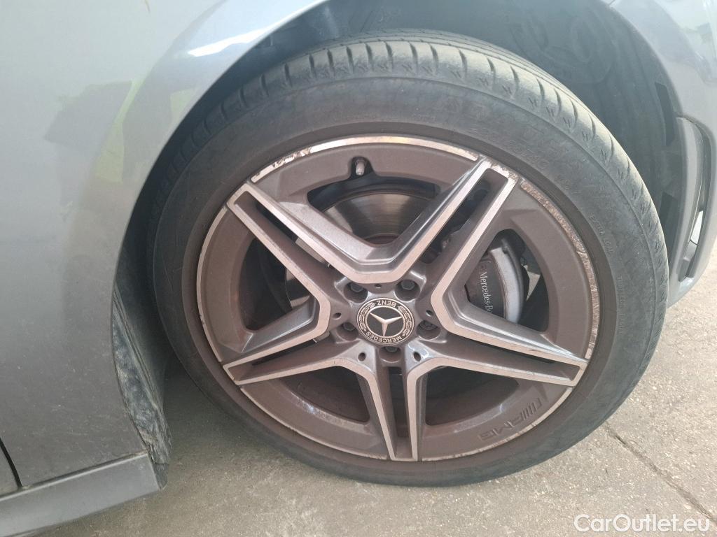  Mercedes  CLA-Klasse MERCEDES-BENZ CLA Shooting Brake / 2019 / 5P / Break CLA 180 AMG Line BA7 #24