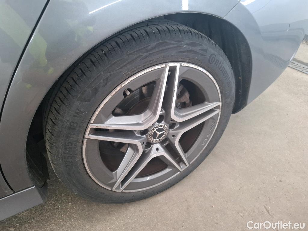  Mercedes  CLA-Klasse MERCEDES-BENZ CLA Shooting Brake / 2019 / 5P / Break CLA 180 AMG Line BA7 #15