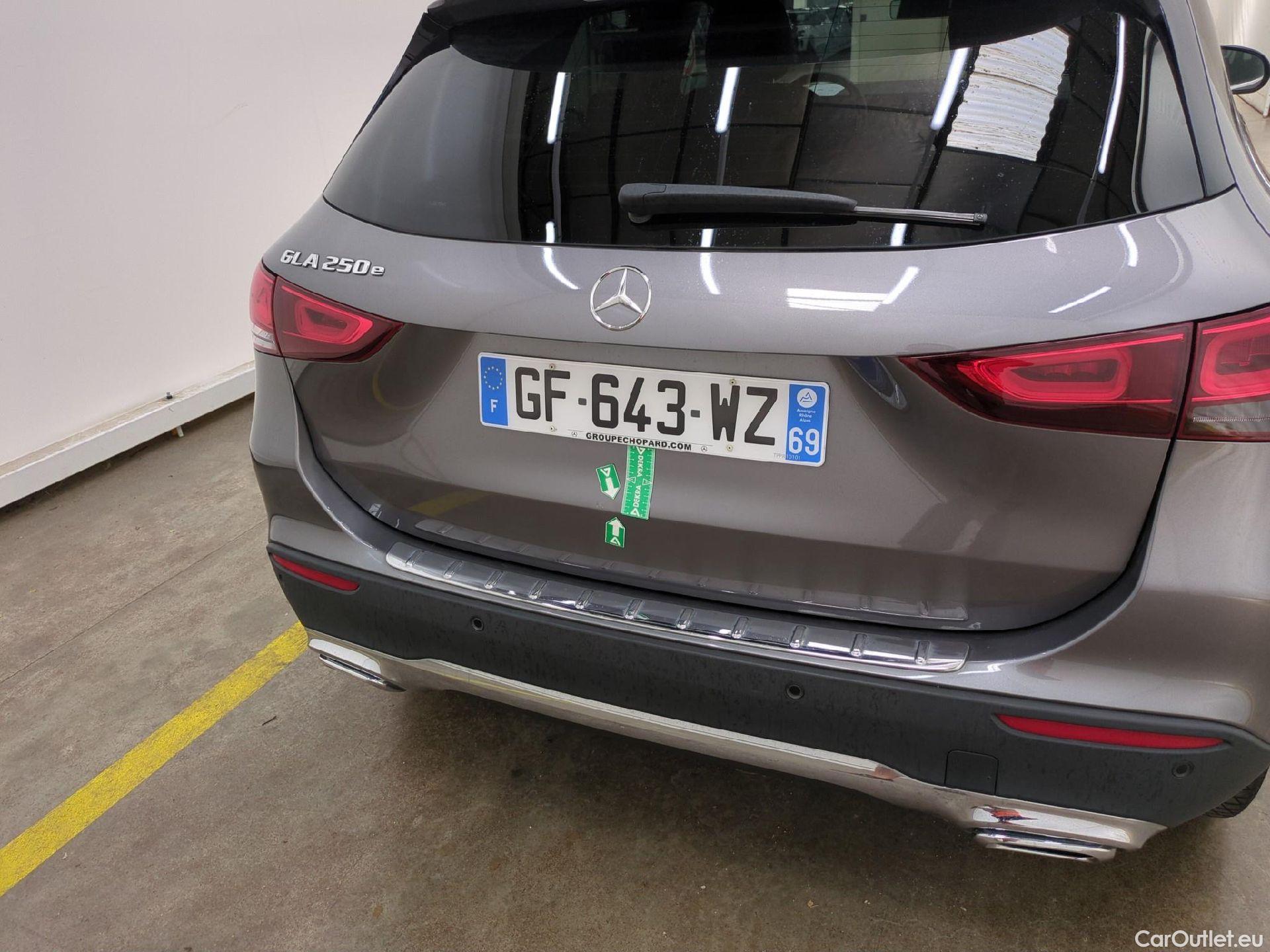  Mercedes  GLA MERCEDES-BENZ  / 2020 / 5P / SUV 1.3  250 e BUSINESS LINE DCT #19