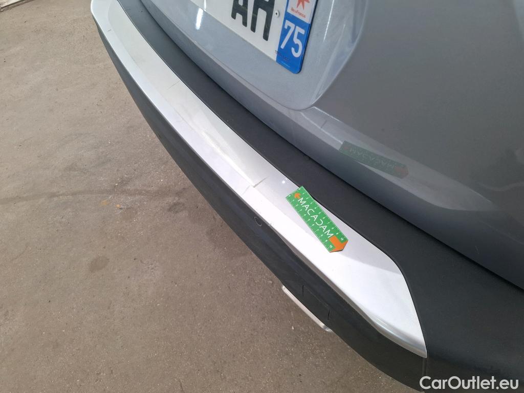  Peugeot  2008  Allure Pack 1.2 PureTech 130CV BVA8 E6d #19