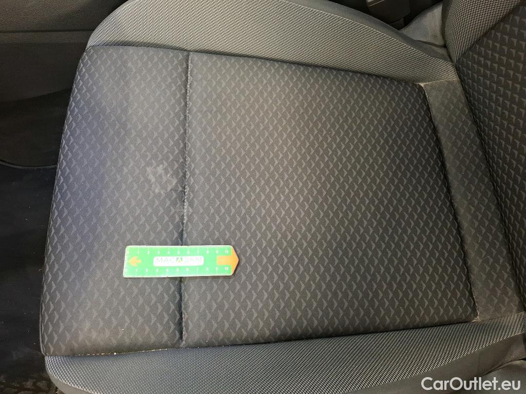  Volkswagen  Golf  VIII Berline Active 1.0 TSI 110CV BVM6 E6d #6