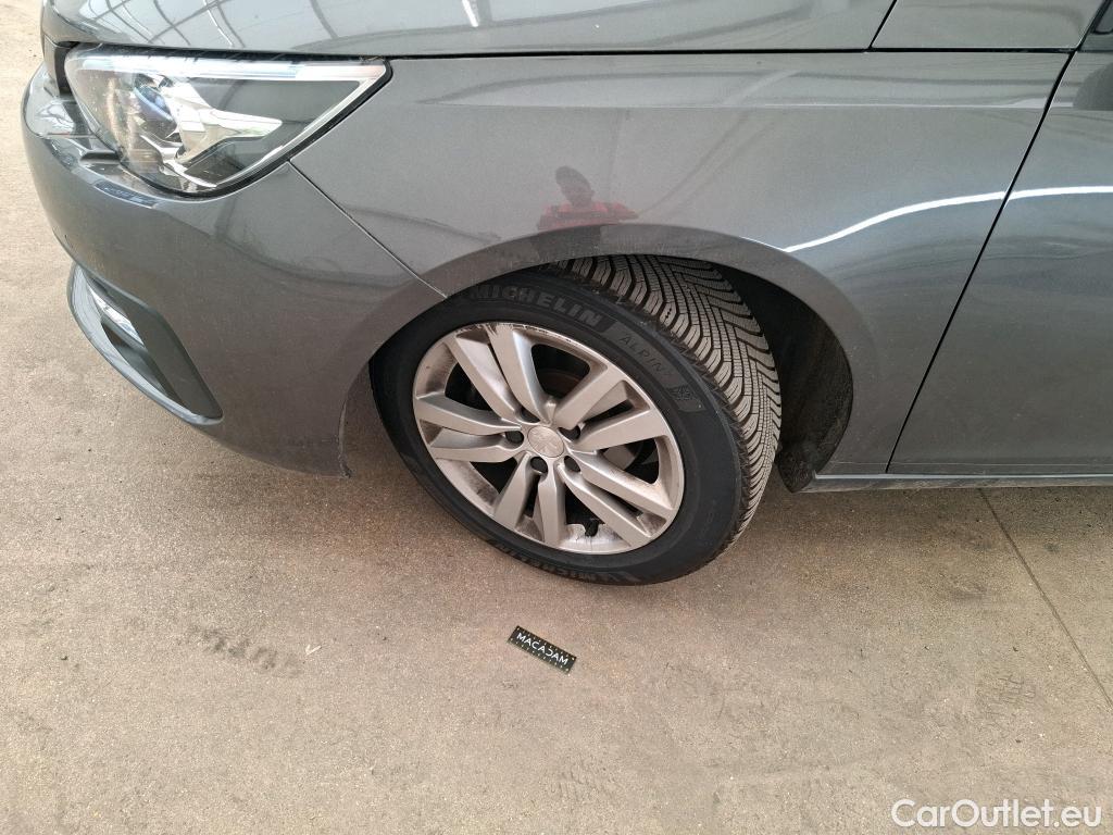  Peugeot  308 PEUGEOT  / 2017 / 5P / Berline Puretech 110 S&S Active Business #30