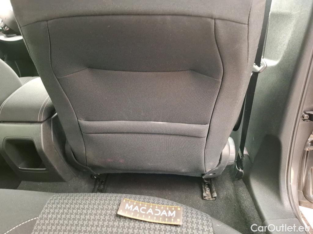  Peugeot  308 PEUGEOT  / 2017 / 5P / Berline Puretech 110 S&S Active Business #44