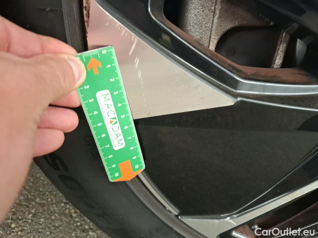  Volkswagen  ID.5  Pro 77kWh BVA #13