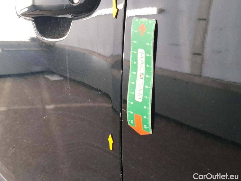  Citroen  C4 CITROEN  X / 2022 / 4P / Berline PureTech 130 S&S EAT8 Feel Pack #2