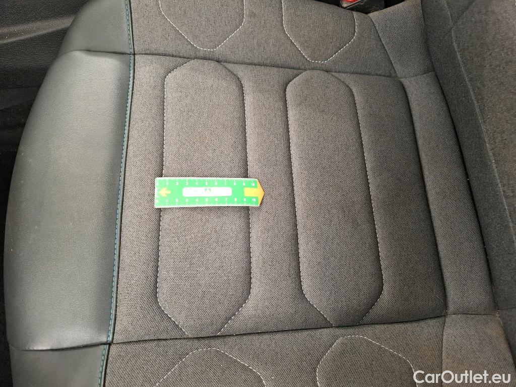  Citroen  C4 CITROEN  X / 2022 / 4P / Berline PureTech 130 S&S EAT8 Feel Pack #14