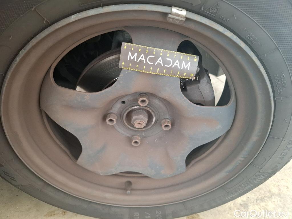  Citroen  C3  Feel Pack 1.2 PureTech 80CV BVM5 E6d #106