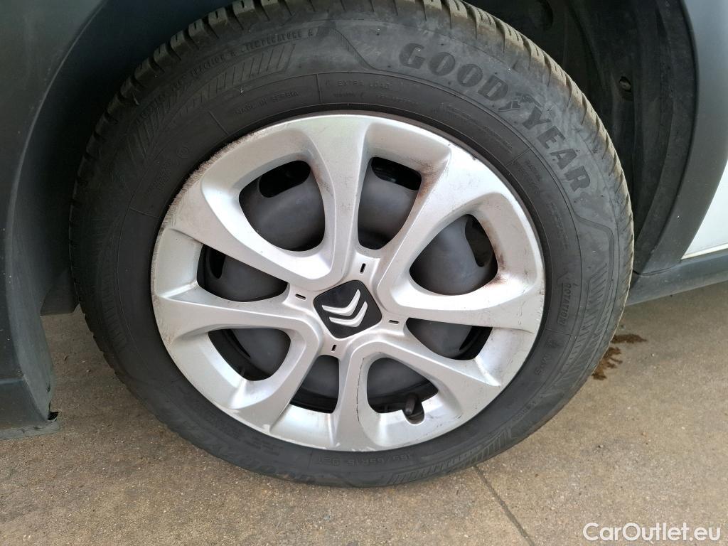  Citroen  C3  Société Feel Nav 1.2 PureTech 80CV BVM5 E6d #38