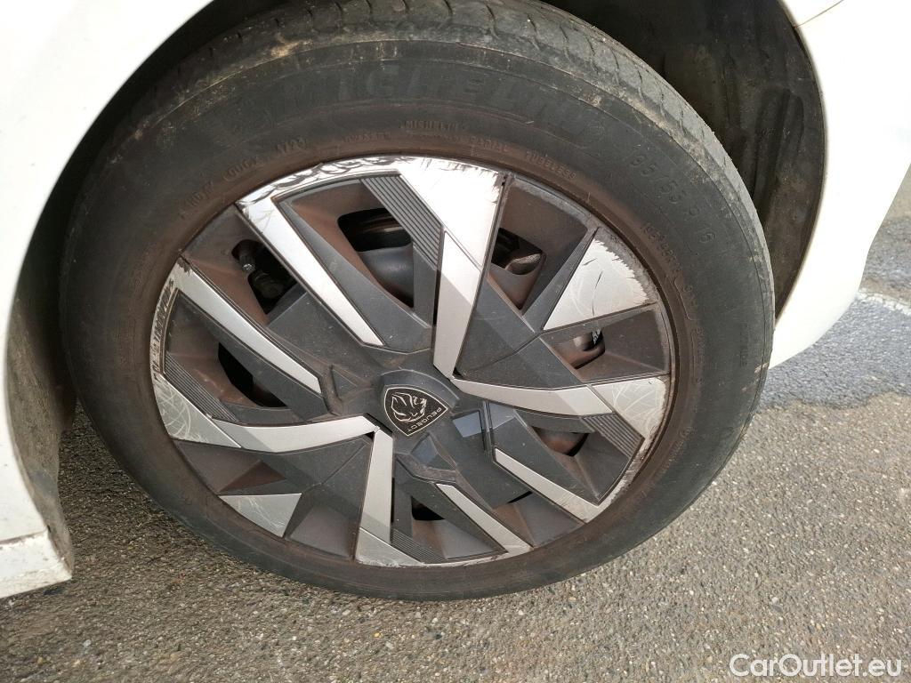  Peugeot  208  Active 1.2 PureTech 100CV BVM6 E6d #40