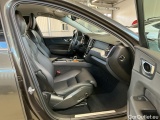  Volvo  XC60 B4 197hk Momentum Adv Läder #3