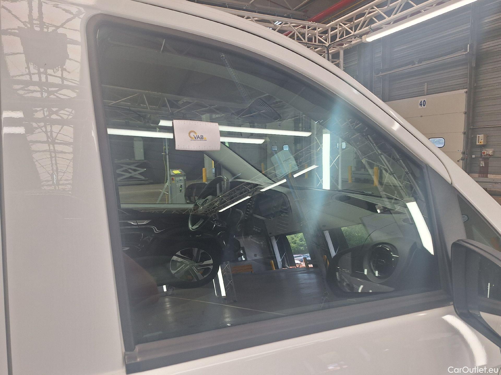  Mercedes  Vito Mercedes, _ FL'20, Mercedes-Benz  110 CDI L1 4d #21