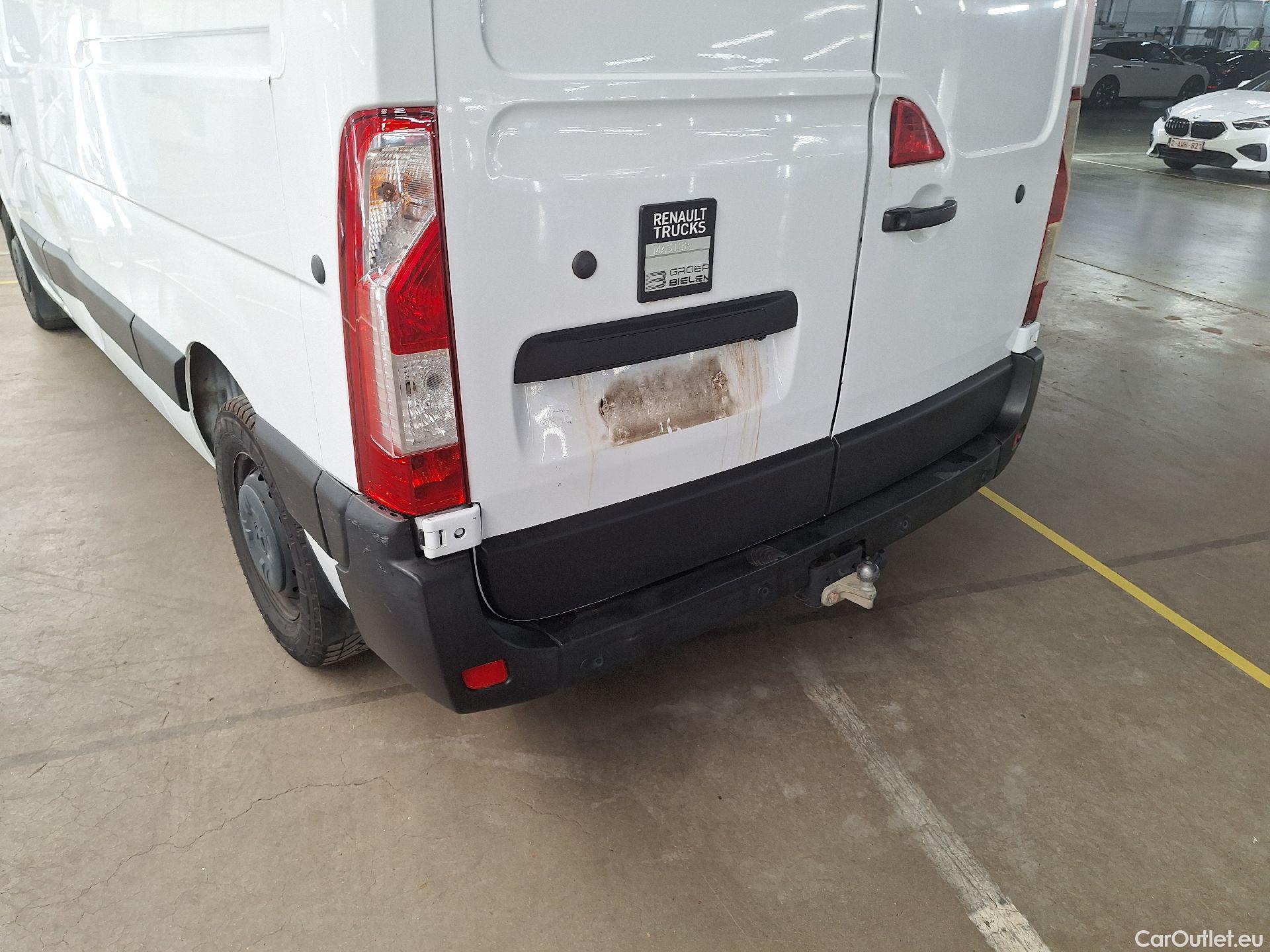  Renault  Master Renault Trucks, _ '19, Mast.150 35 FG L2H2 Red Edit. #13