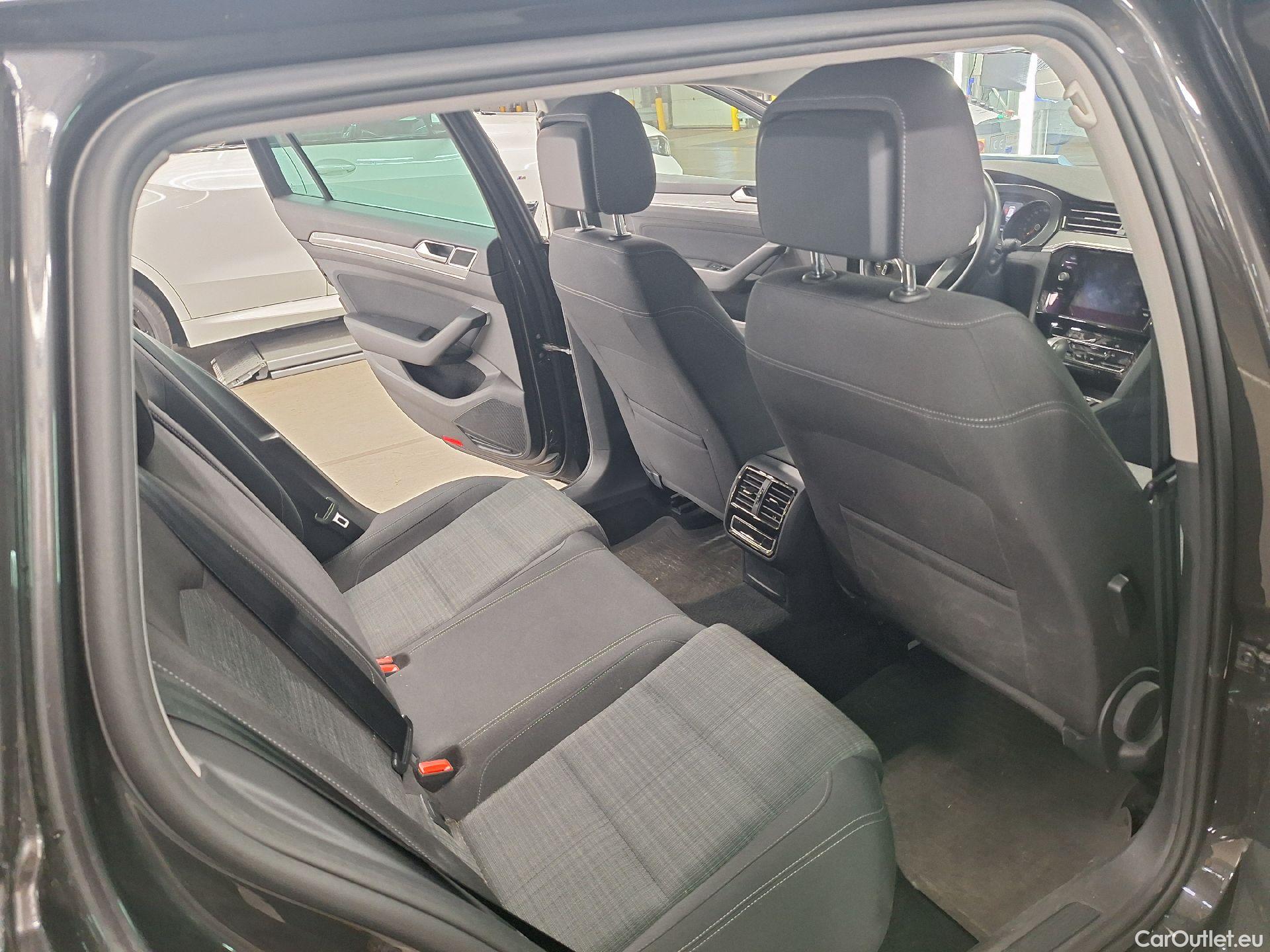  Volkswagen  Passat VW,  Variant FL'19, Pass.Var.TDI 122 Style Bus.DSG #56