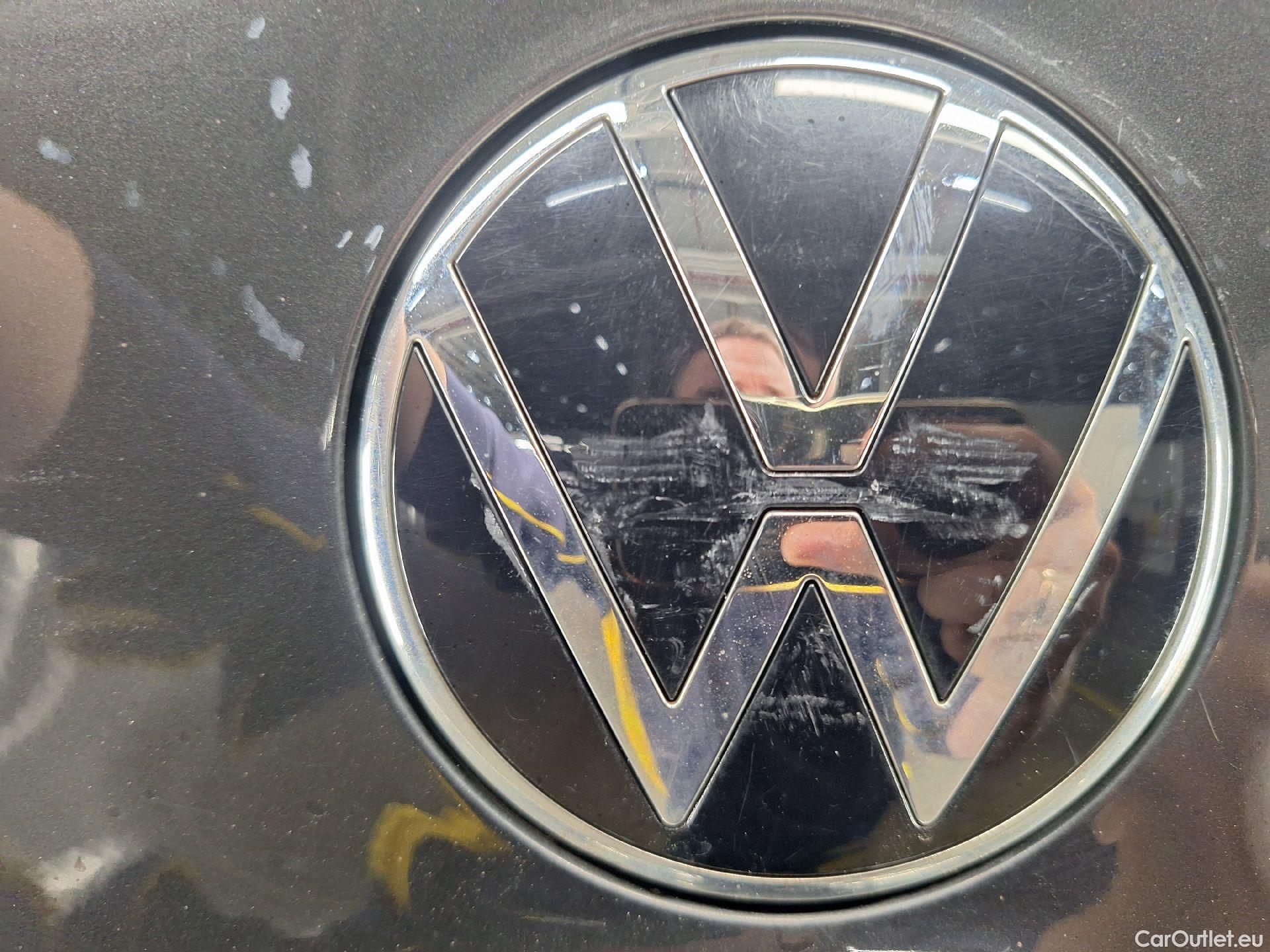  Volkswagen  Passat VW,  Variant FL'19, Pass.Var.TDI 122 Style Bus.DSG #33