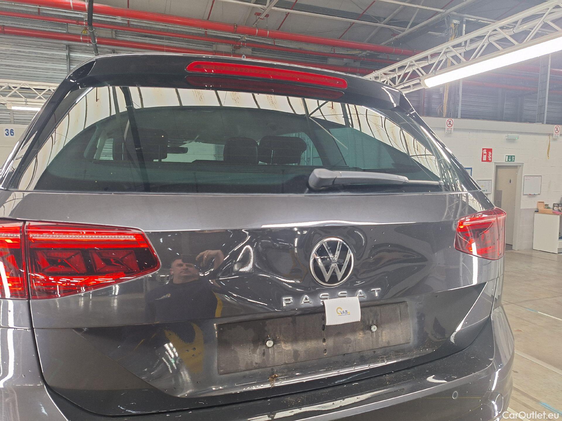  Volkswagen  Passat VW,  Variant FL'19, Pass.Var.TDI 122 Style Bus.DSG #30