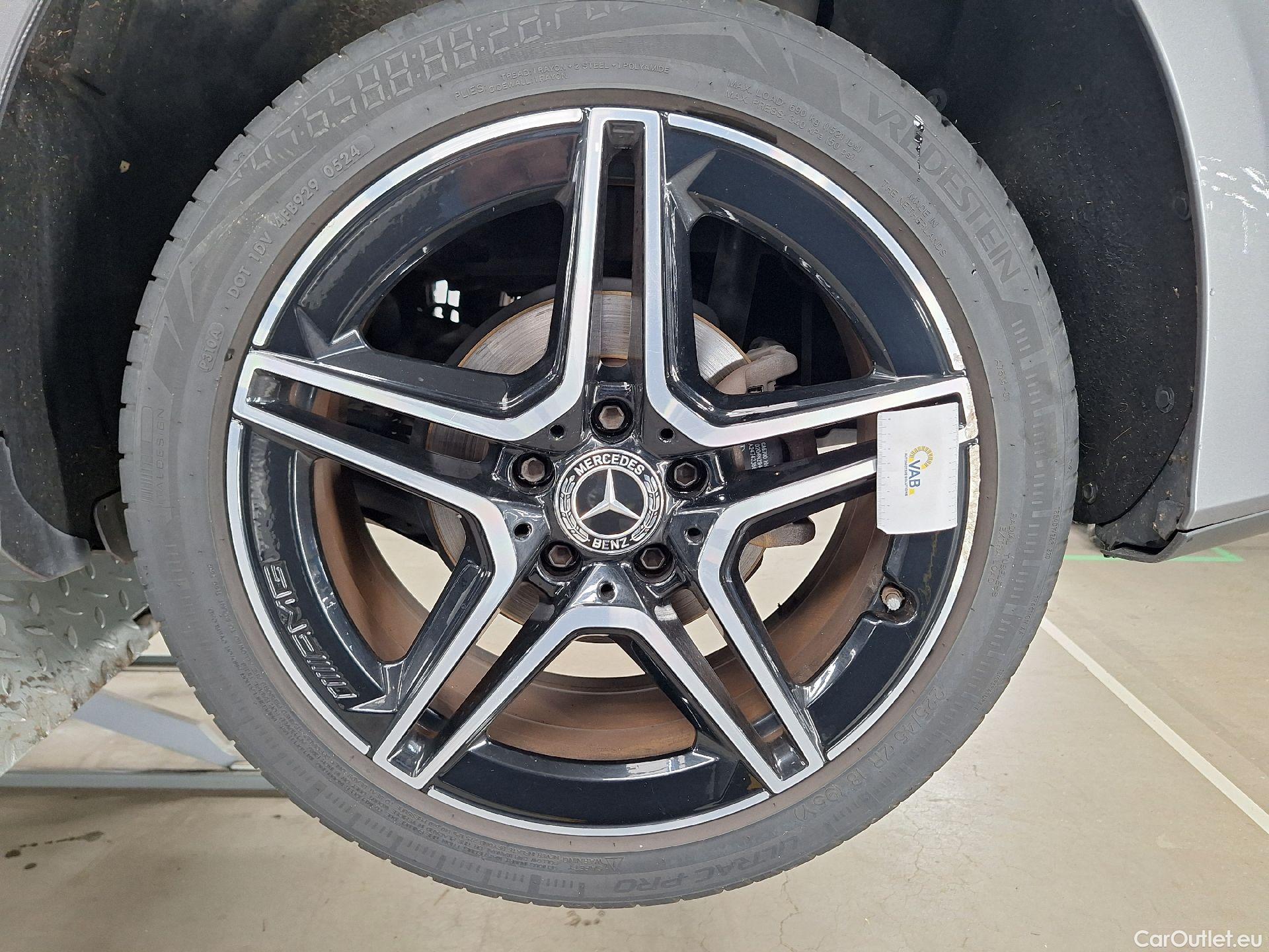  Mercedes  A-Klasse Mercedes, A-Class Berline '18, A Berline 180 d Bus.Sol.Aut. #25