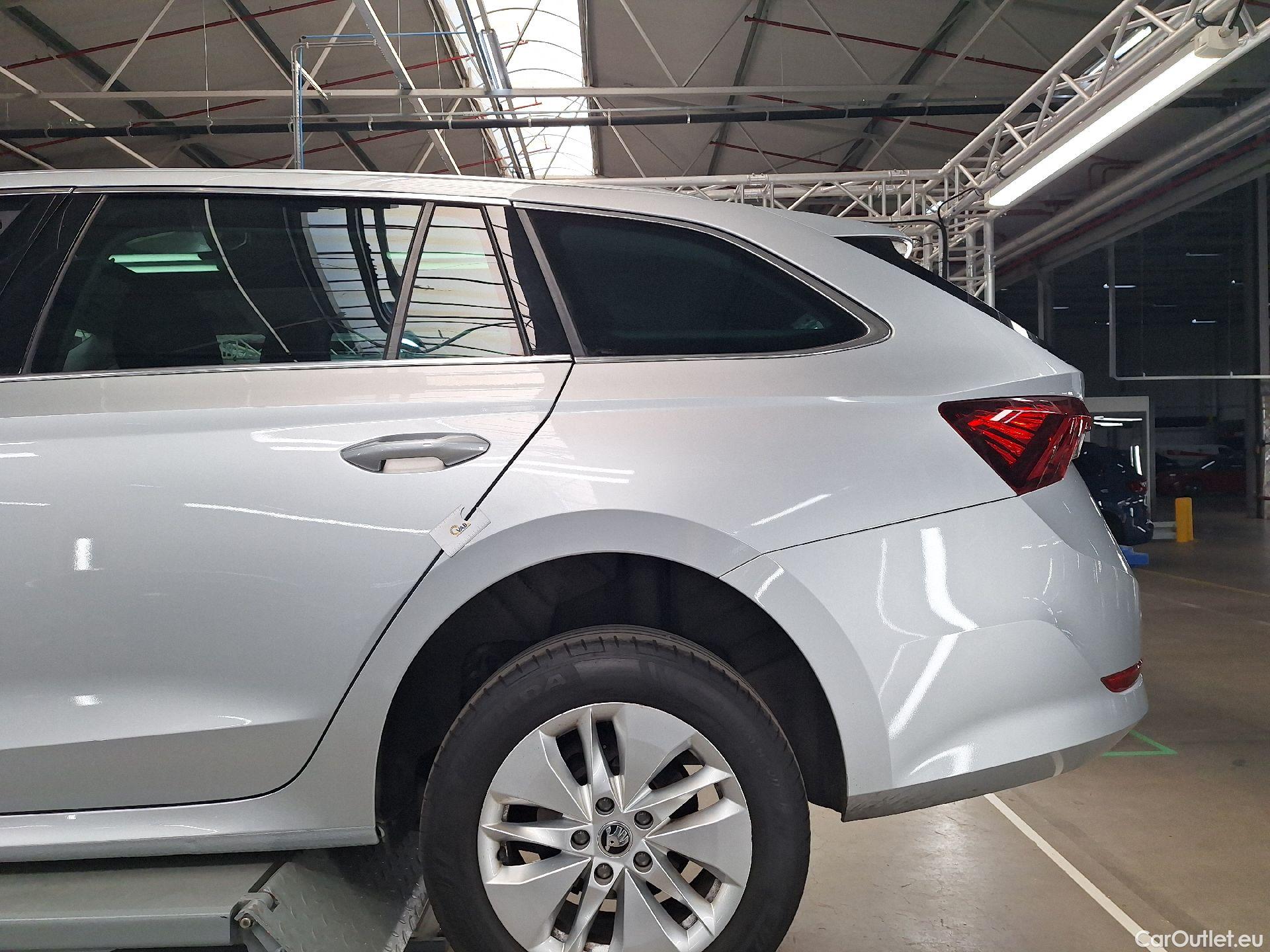  Skoda  Octavia Skoda,  Combi '20, Oct.Com.2.0TDI 110kW Clev.DSG #11
